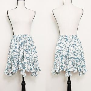 🦋LAST🦋 NWT Goldie London Floral Ruffled Skirt